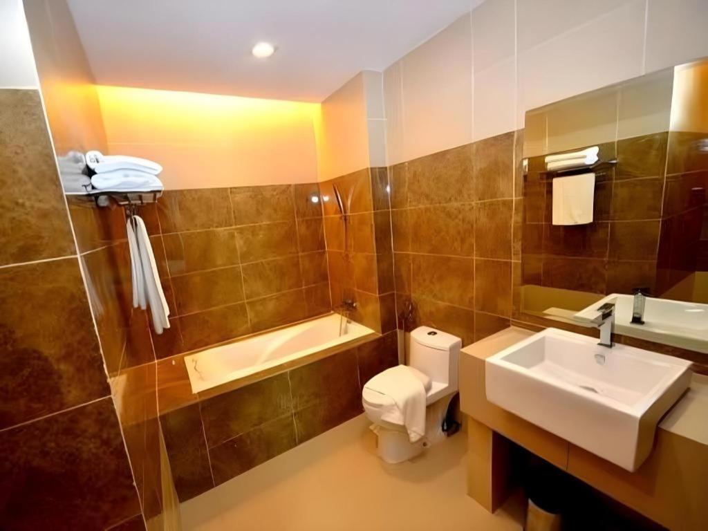 Eminent Hotel Kota Kinabalu Kültér fotó