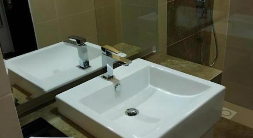 Eminent Hotel Kota Kinabalu Kültér fotó
