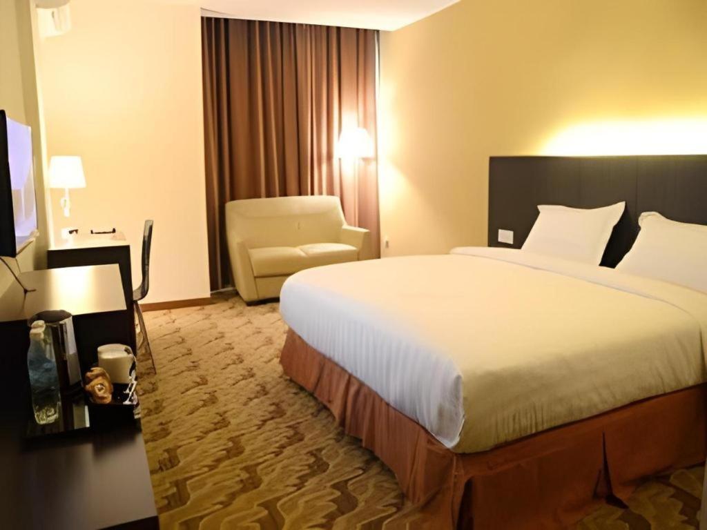 Eminent Hotel Kota Kinabalu Kültér fotó