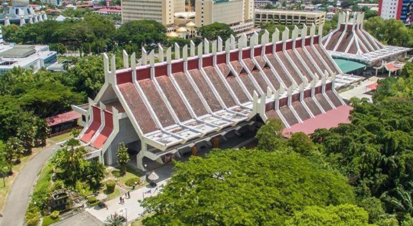 Eminent Hotel Kota Kinabalu Kültér fotó
