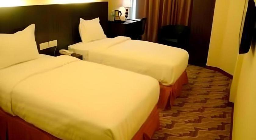Eminent Hotel Kota Kinabalu Kültér fotó