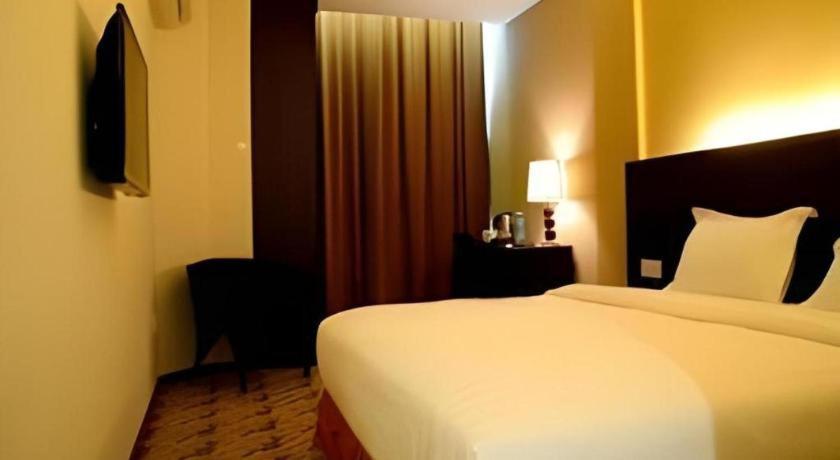 Eminent Hotel Kota Kinabalu Kültér fotó